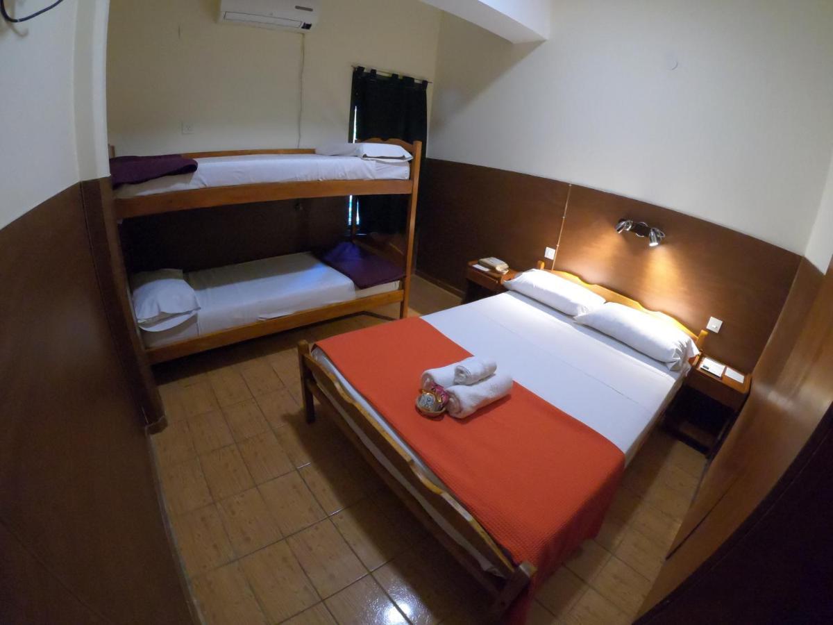 Hotel Vanderloo Posadas Buitenkant foto